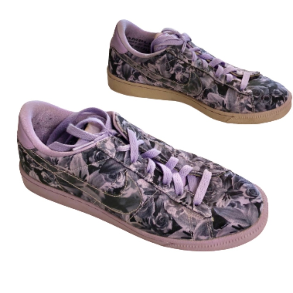 Nike Sample Classic CS Tennis Shoes Floral Roses Lilac Color